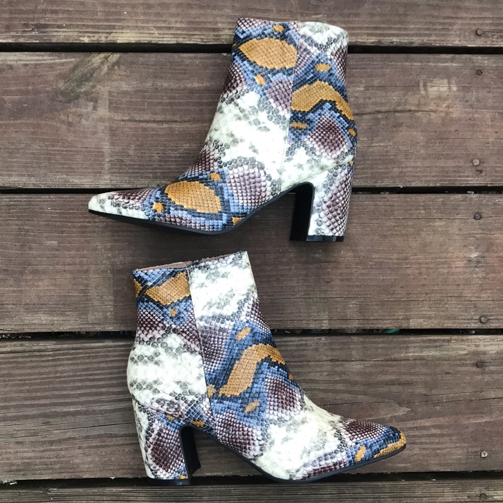 YOKI Faux Snakeskin Ankle Booties